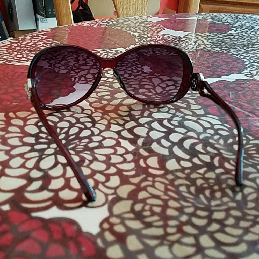 NWT Sunglasses - Picture 4 of 5